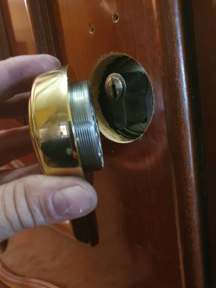 Escudo acorazado de alta seguridad en Mijas